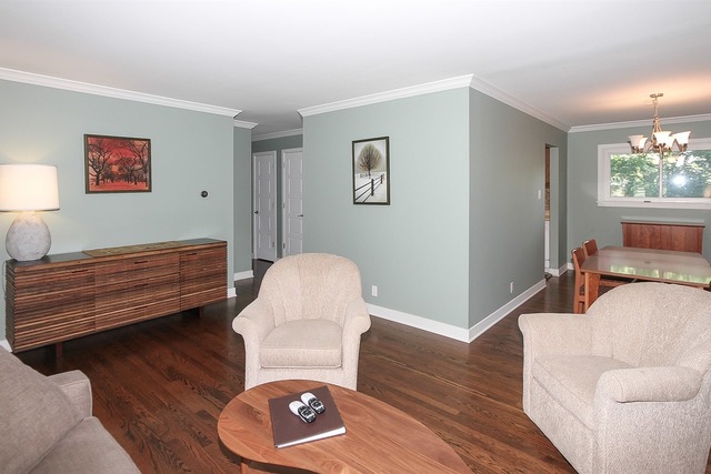 7 Hatlen Ave, Mount Prospect, IL 60056 photo 3