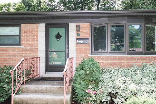 7 Hatlen Ave, Mount Prospect, IL 60056 photo 2
