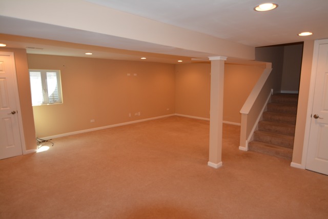 427 Commanche Trl, Wheeling, IL 60090 photo 11