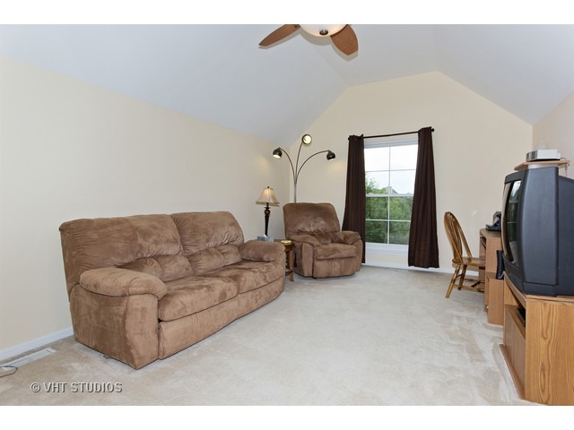 2175 Keim Dr, Aurora, IL 60503 photo 14