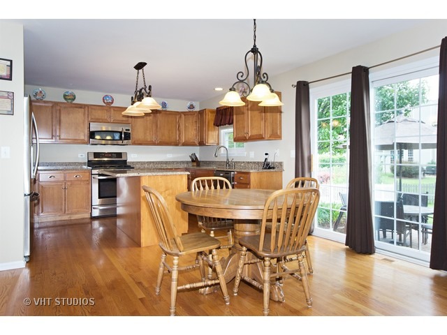 2175 Keim Dr, Aurora, IL 60503 photo 5