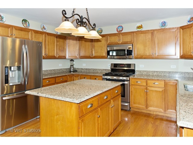 2175 Keim Dr, Aurora, IL 60503 photo 4