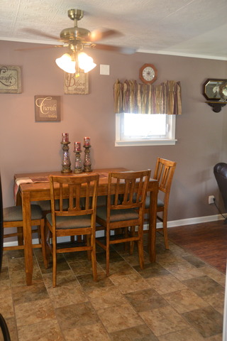 527 Devonshire St, Dixon, IL 61021 photo 9