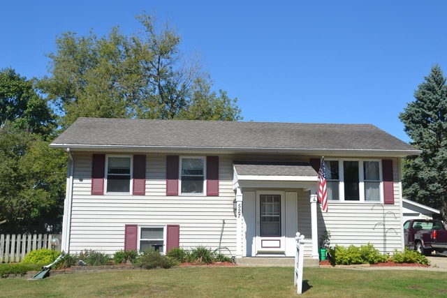 527 Devonshire St, Dixon, IL 61021 photo 1