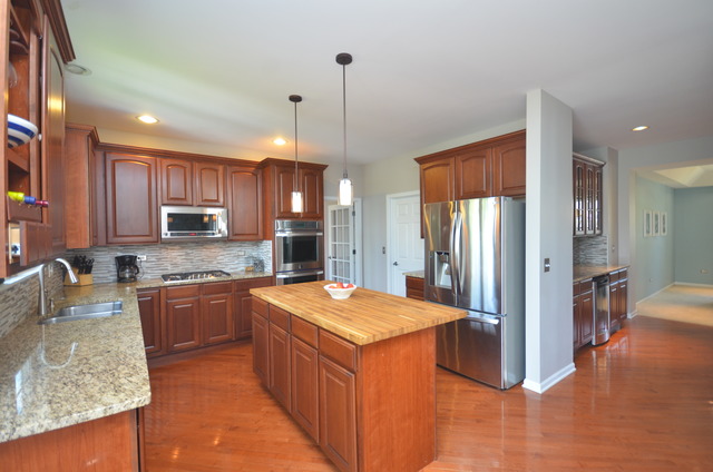 26302 Mapleview Dr, Plainfield, IL 60585 photo 7