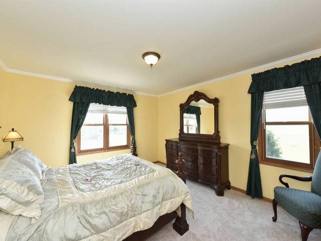 4420 Compton Ct, Winthrop Harbor, IL 60096 photo 10