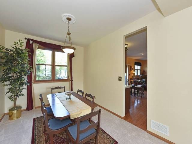 4420 Compton Ct, Winthrop Harbor, IL 60096 photo 5