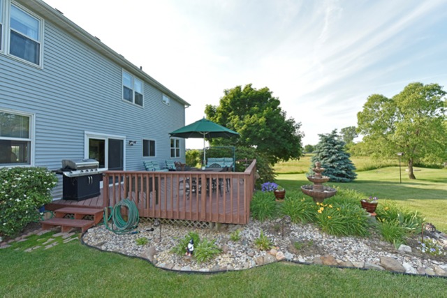 4420 Compton Ct, Winthrop Harbor, IL 60096 photo 17
