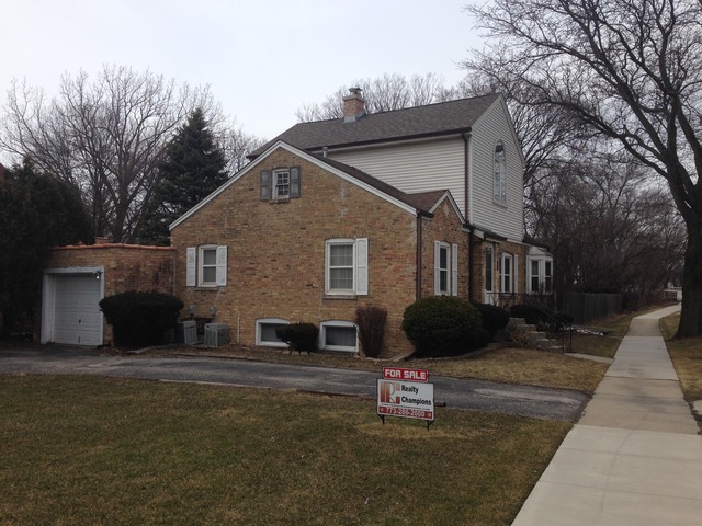 284 S Wolf Rd, Des Plaines, IL 60016 photo 6