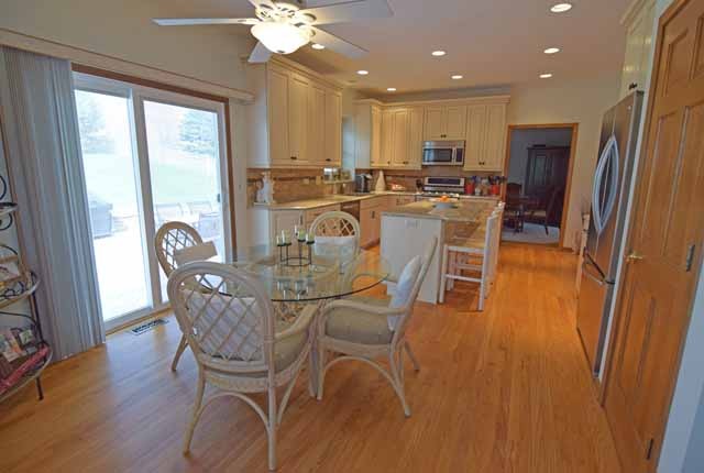 3510 Lakeview Dr, Algonquin, IL 60102 photo 9