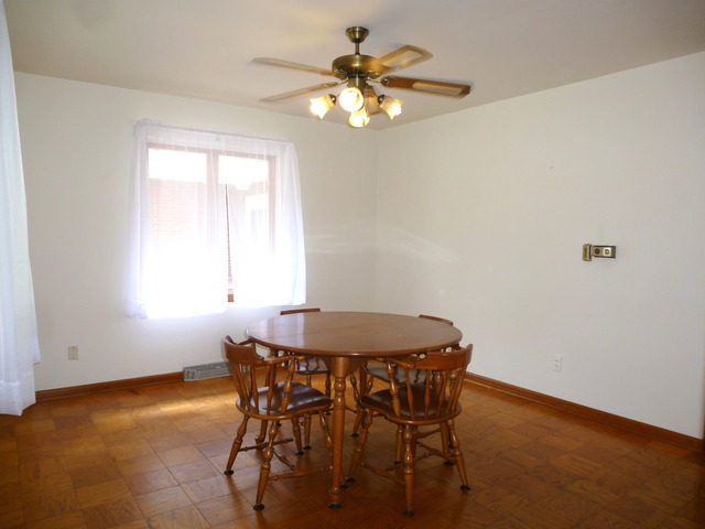 685 Saddle Ln, Aurora, IL 60505 photo 5