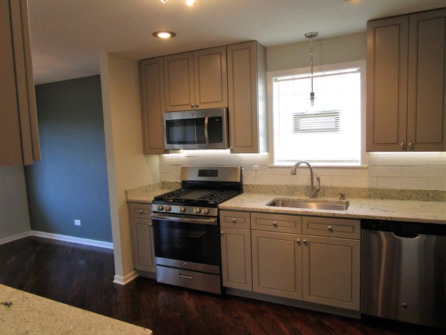 162 E 122nd Pl, Chicago, IL 60628 photo 9