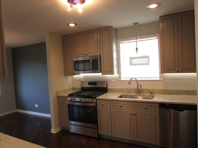 162 E 122nd Pl, Chicago, IL 60628 photo 8