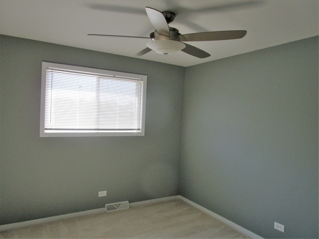 162 E 122nd Pl, Chicago, IL 60628 photo 17