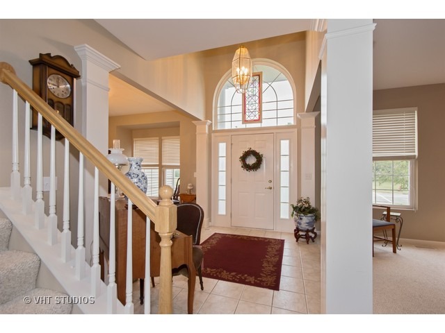 24265 Sheffield Ln, Plainfield, IL 60585 photo 2