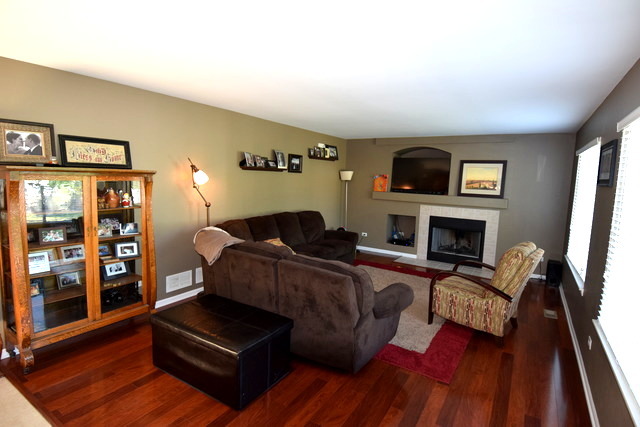 2706 Oasis Dr, Plainfield, IL 60586 photo 5