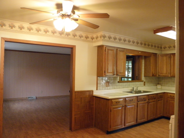 911 N Westminster Rd, Joliet, IL 60435 photo 10