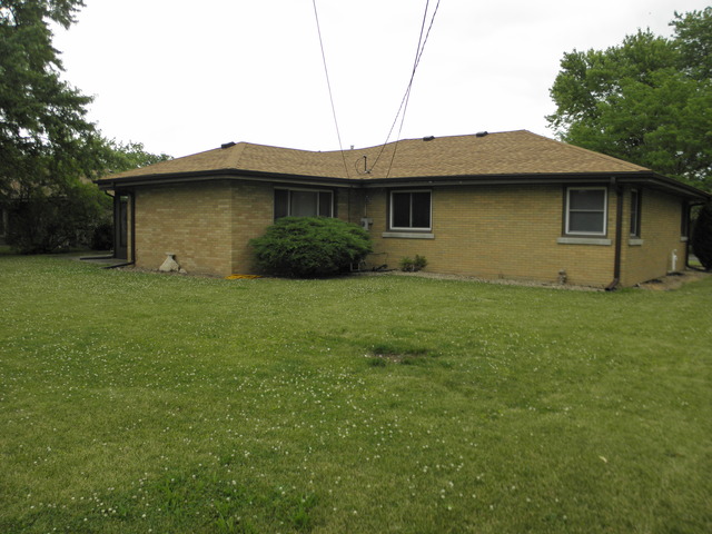 911 N Westminster Rd, Joliet, IL 60435 photo 3