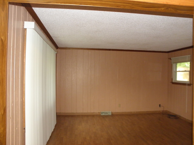 911 N Westminster Rd, Joliet, IL 60435 photo 11