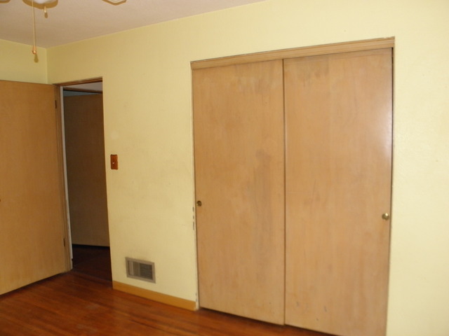 911 N Westminster Rd, Joliet, IL 60435 photo 17