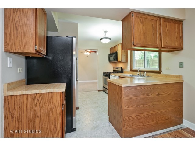 1605 Charles Ave, Algonquin, IL 60102 photo 6