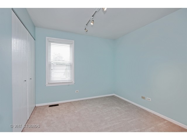 1605 Charles Ave, Algonquin, IL 60102 photo 11