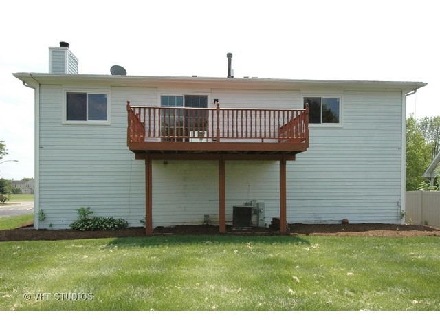 4405 Capstan Dr, Hoffman Estates, IL 60192 photo 10
