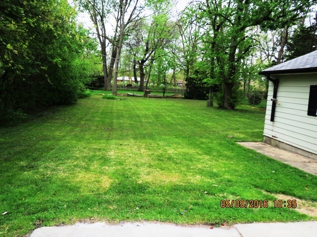 1031 E Maple St, Lombard, IL 60148 photo 9