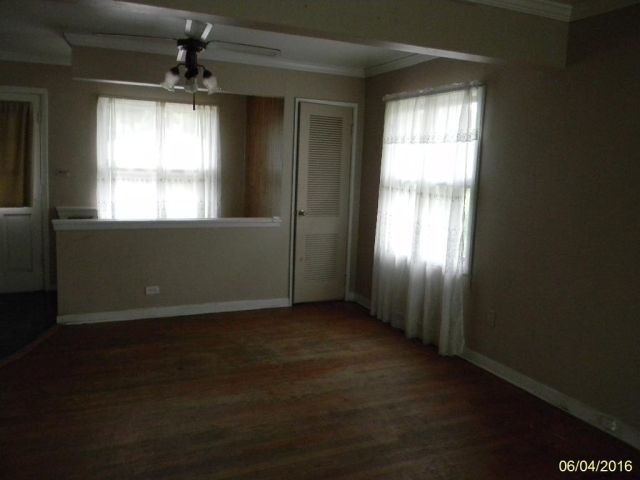 302 E Alden Dr, Addison, IL 60101 photo 3