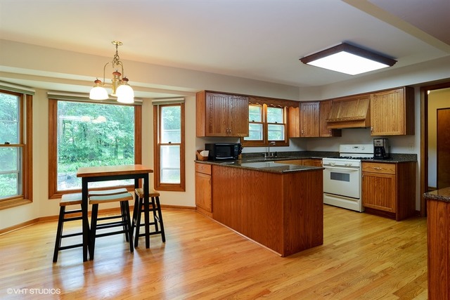 33 Circle Dr, Deer Park, IL 60010 photo 7