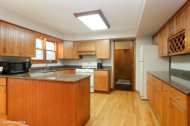 33 Circle Dr, Deer Park, IL 60010 photo 5