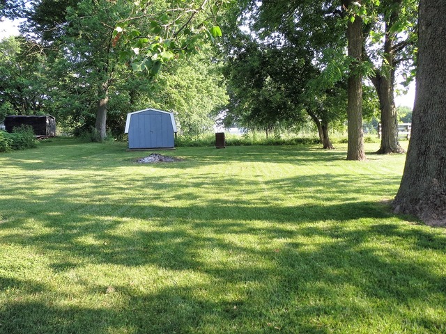 745 Harriet St, Dixon, IL 61021 photo 14
