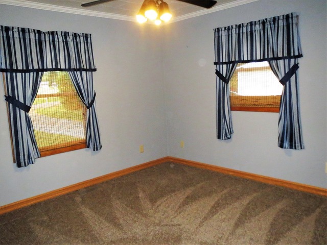745 Harriet St, Dixon, IL 61021 photo 7