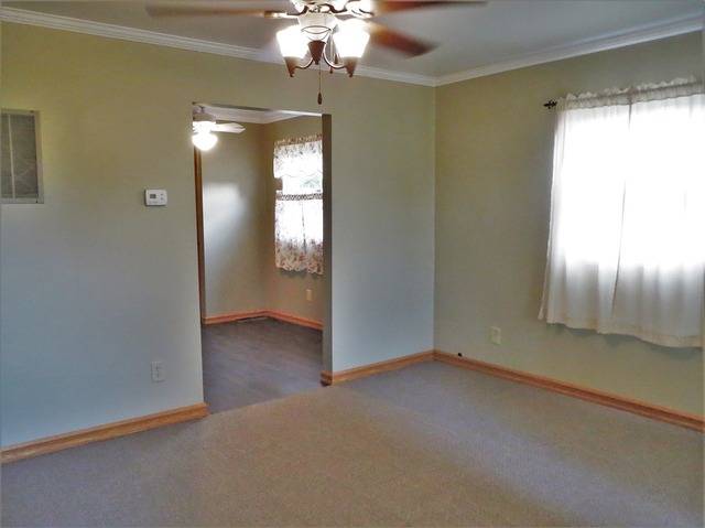 745 Harriet St, Dixon, IL 61021 photo 6