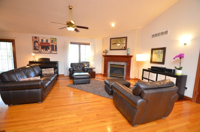 6560 Erin Way, Roscoe, IL 61073 photo 4