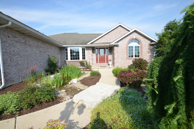 6560 Erin Way, Roscoe, IL 61073 photo 3