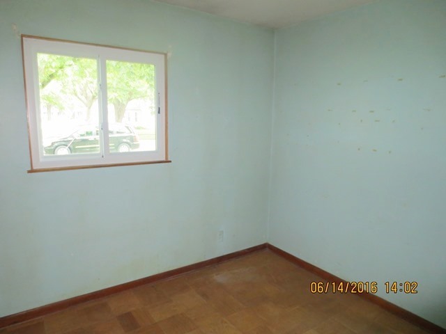 201 W 35th St, Steger, IL 60475 photo 8
