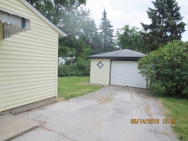 201 W 35th St, Steger, IL 60475 photo 12