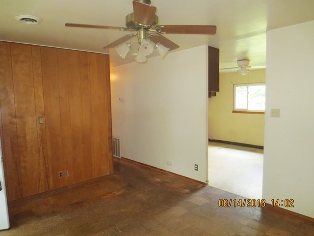 201 W 35th St, Steger, IL 60475 photo 3