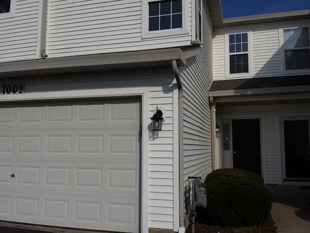 7002 Creekside Dr, Plainfield, IL 60586 photo 2