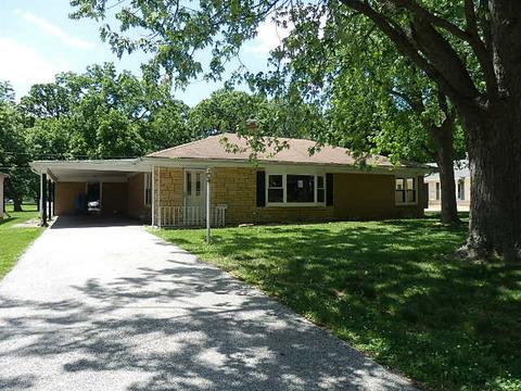 1235 Justine Dr, Kankakee, IL 60901 photo 1