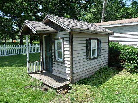 1235 Justine Dr, Kankakee, IL 60901 photo 3