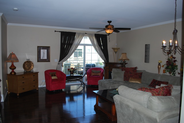391 N Commerce St, Aurora, IL 60504 photo 5
