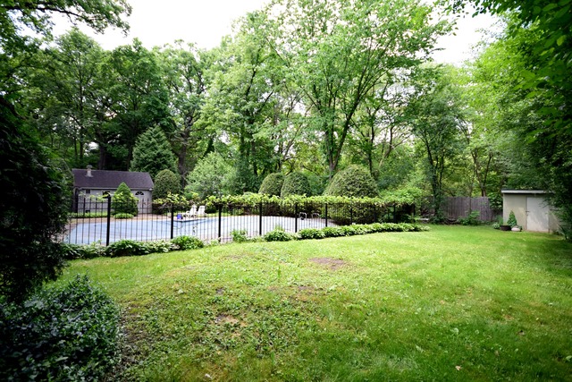 16 Forest Ave, Roselle, IL 60172 photo 24