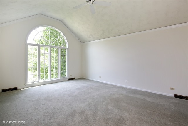 1107 Belter Dr, Wheaton, IL 60187 photo 12