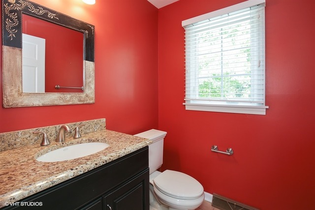 1107 Belter Dr, Wheaton, IL 60187 photo 22