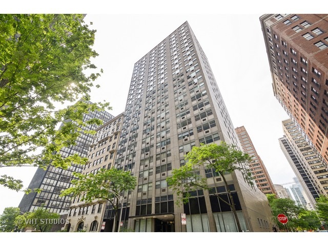 253 E Delaware Pl #21E, Chicago, IL 60611 photo 1