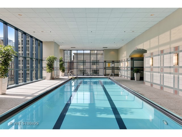 100 E Huron St #1502, Chicago, IL 60611 photo 10