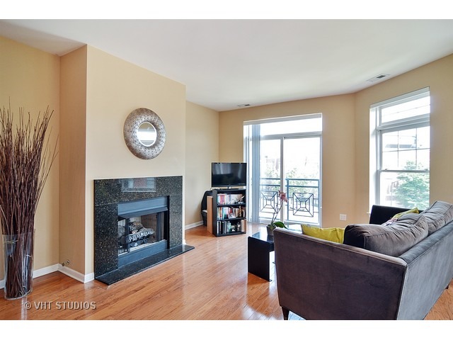 1406 S Halsted St #3B, Chicago, IL 60607 photo 2