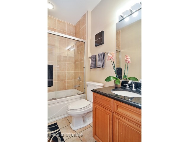 1406 S Halsted St #3B, Chicago, IL 60607 photo 9